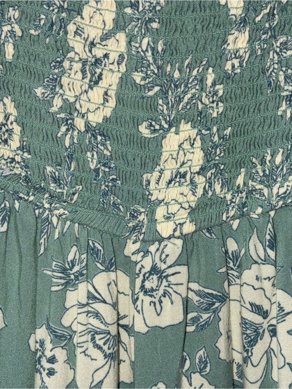 Patrons of Peace Seagram Green Floral Smocked Chest Wide Leg Romper Cottagecore - Picture 2 of 4